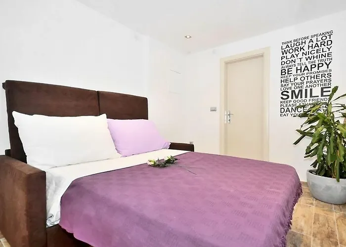 Luxury Split