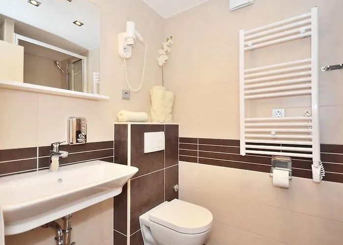 Luxury سبليت